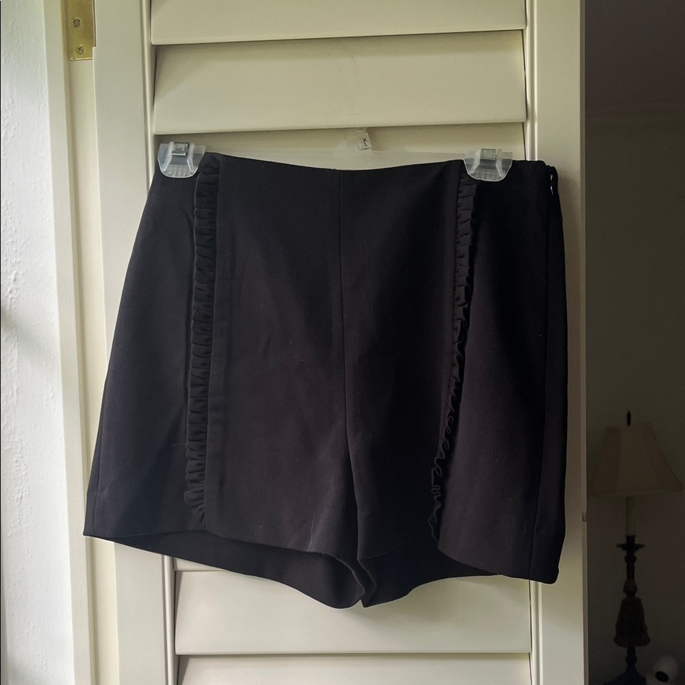 4/$25 SALE ZARA Size Small Chic Black High Waist Women's Shorts
